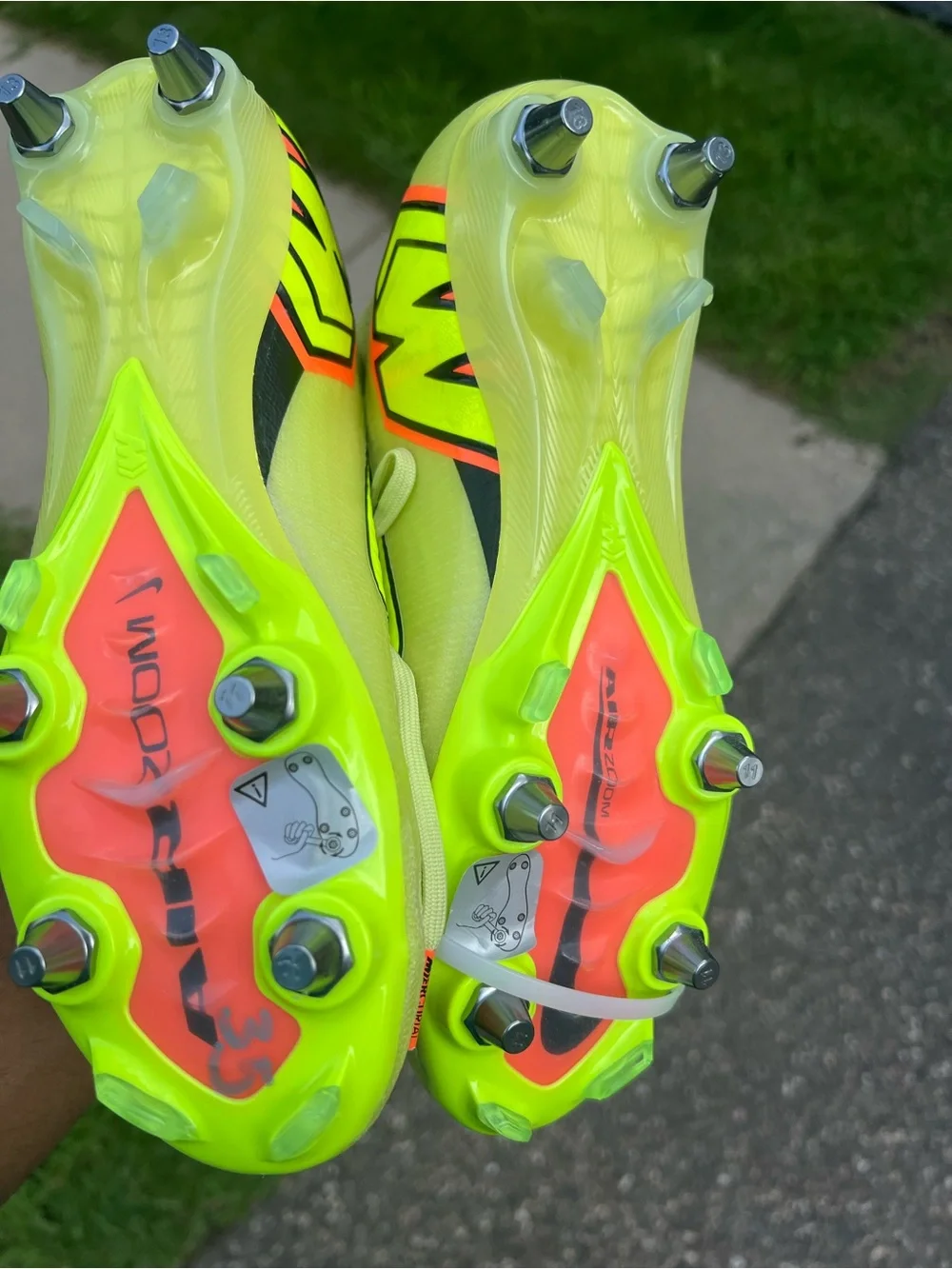 BRAND NEW Nike Mercurial Superfly 10 Elite SG VOLTAGE Size 5.5 Men’s/Women’s 7